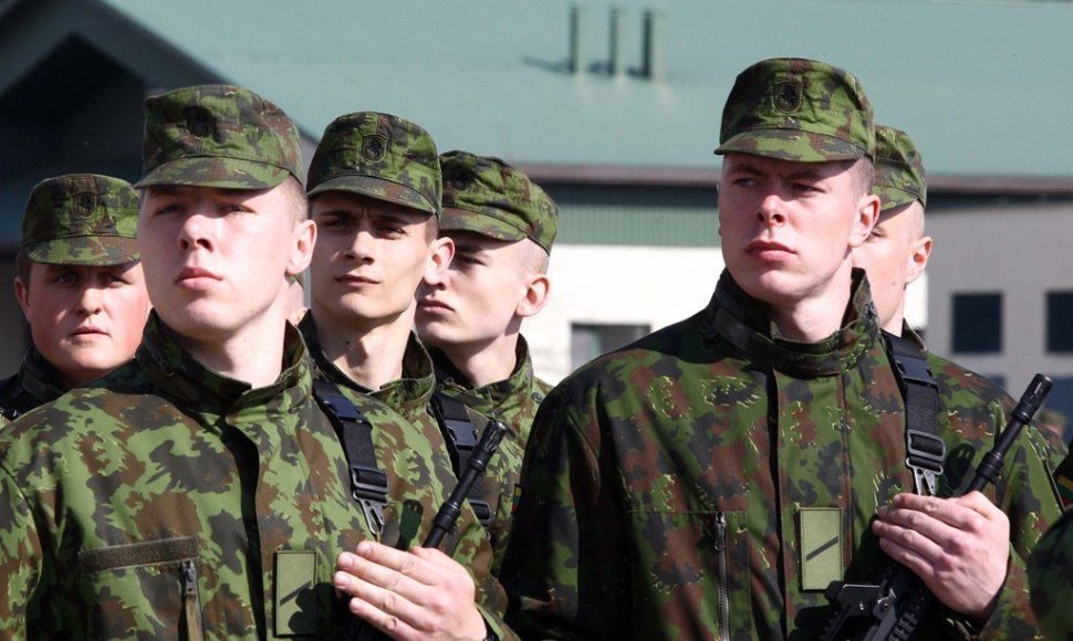 Lietuvos Respublikai prisiekė apie 540 nuolatinės privalomosios pradinės karo tarnybos karių
