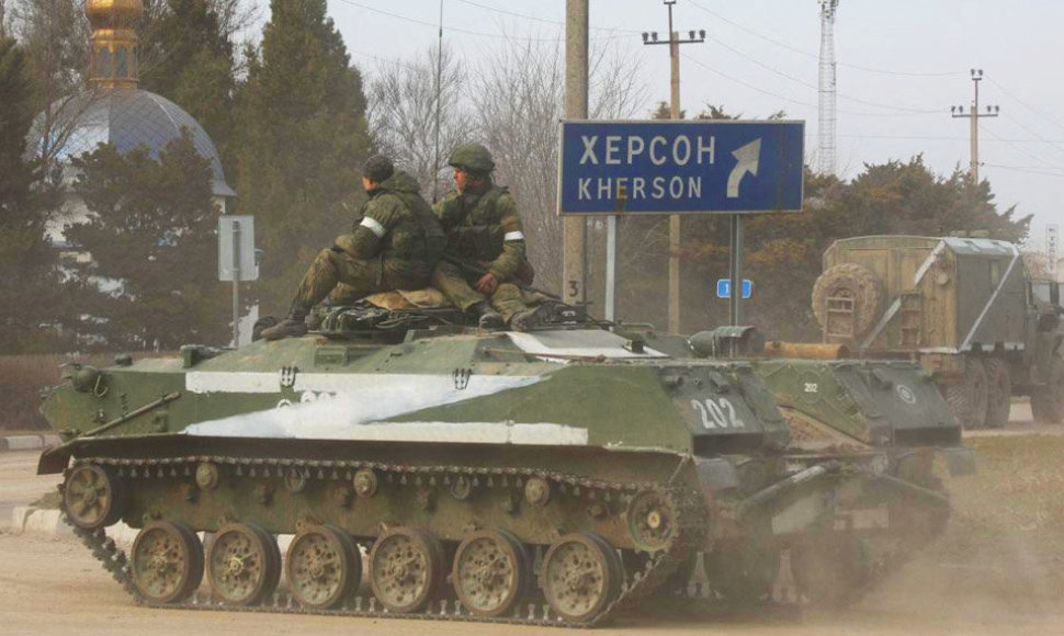 Rusijos kariai prie Chersono