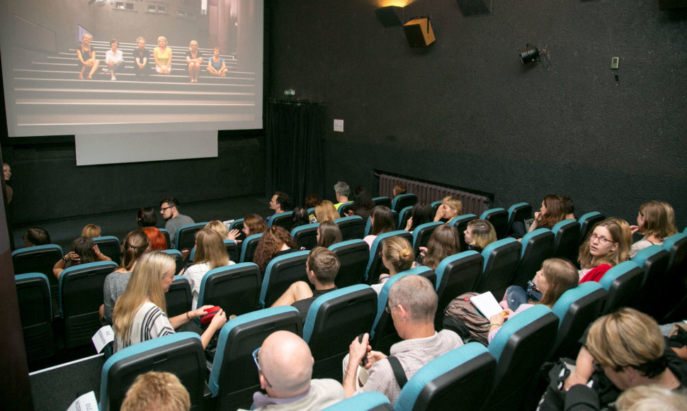 Kino teatras „Skalvija“ atnaujino kino salę
