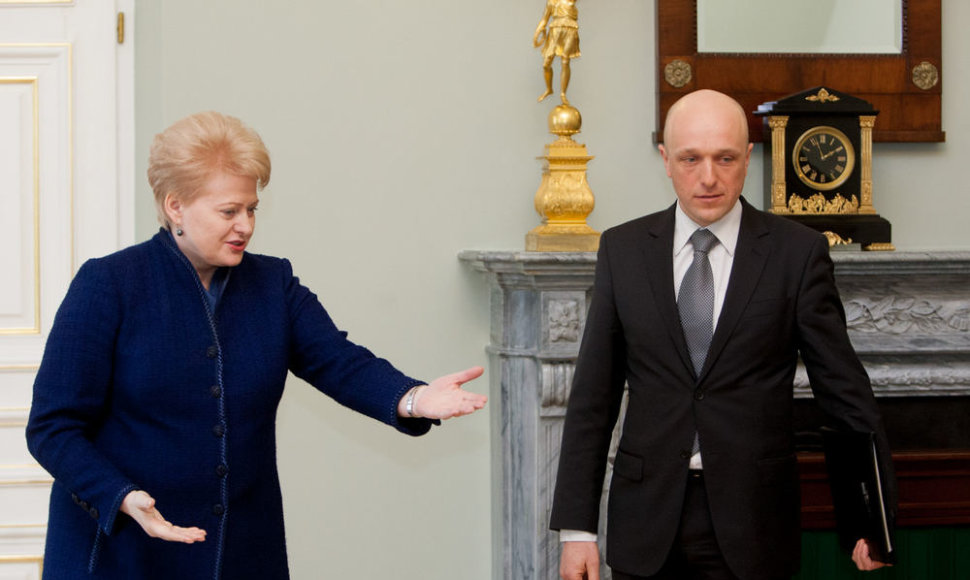 Dalia Grybauskaitė susitiko su Specialiųjų tyrimų tarnybos vadovu Sauliumi Urbanavičiumi