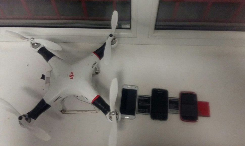 Sulaikytas dronas ir juo gabentas krovinys, nepasiekęs nuteistųjų