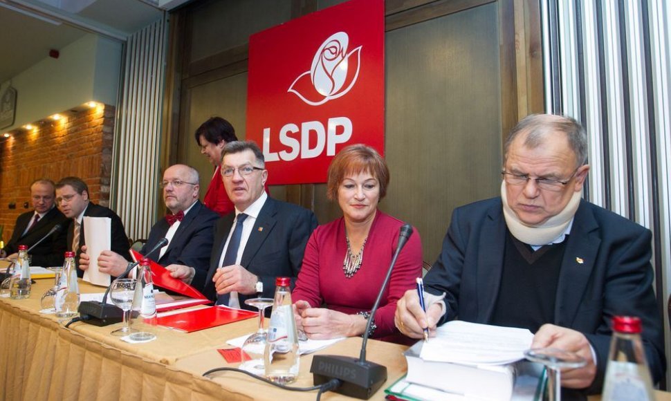 Socialdemokratai renkasi į posėdį.