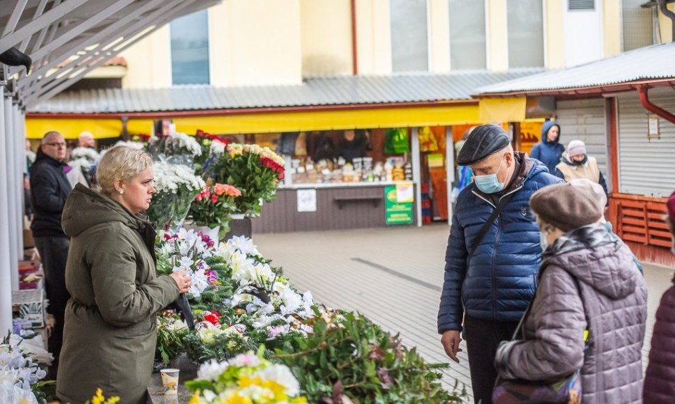 Gėlės ir puokštės Panevėžio turguje