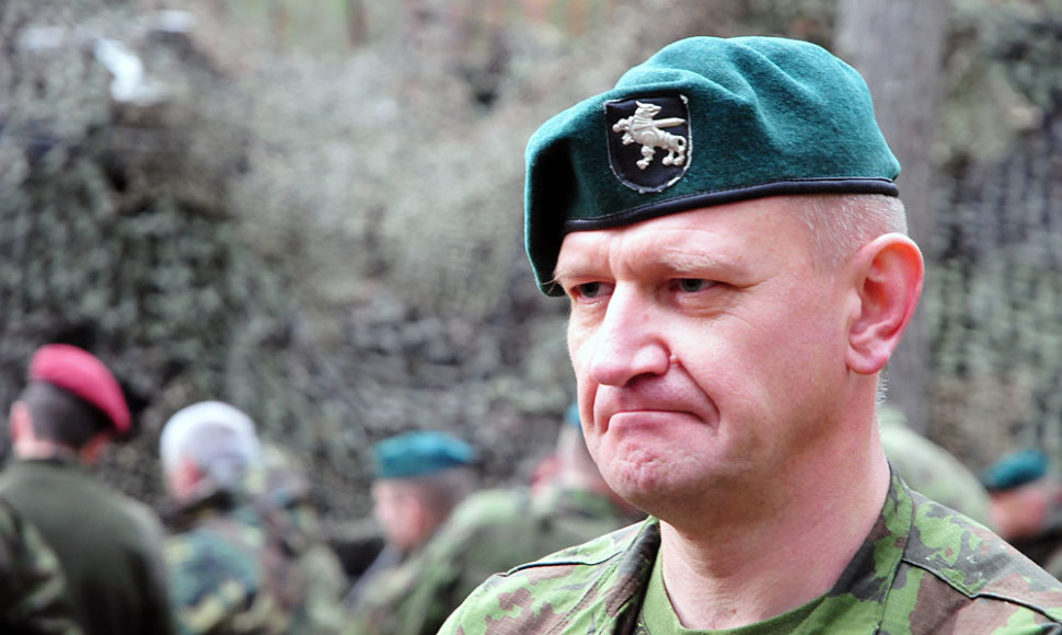 Pratybas stebėjo ir Sausumos pajėgų vadas generolas majoras Almantas Leika
