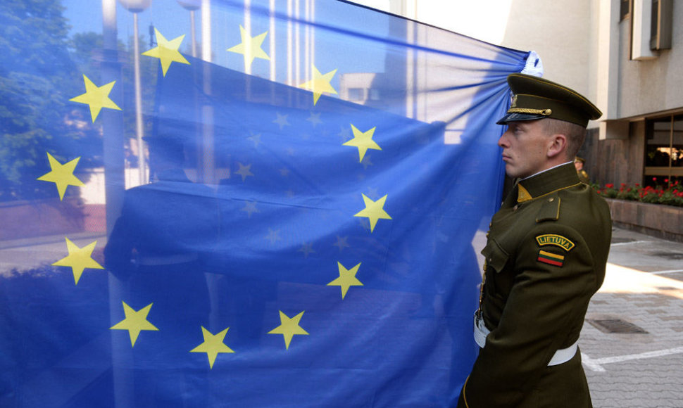 Europos Sąjungos vėliavų pakėlimo ceremonija