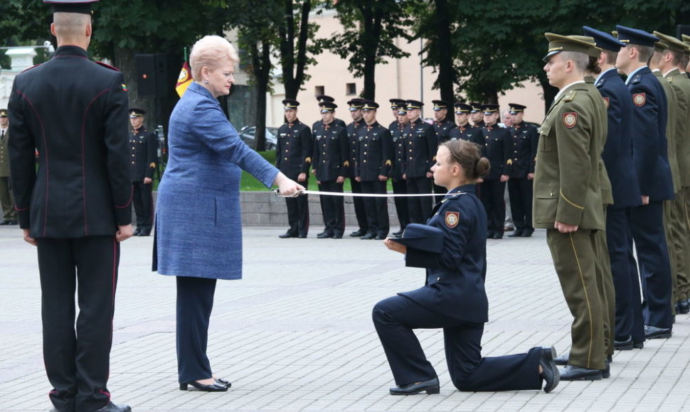 Karininkai prisiekė Lietuvai.