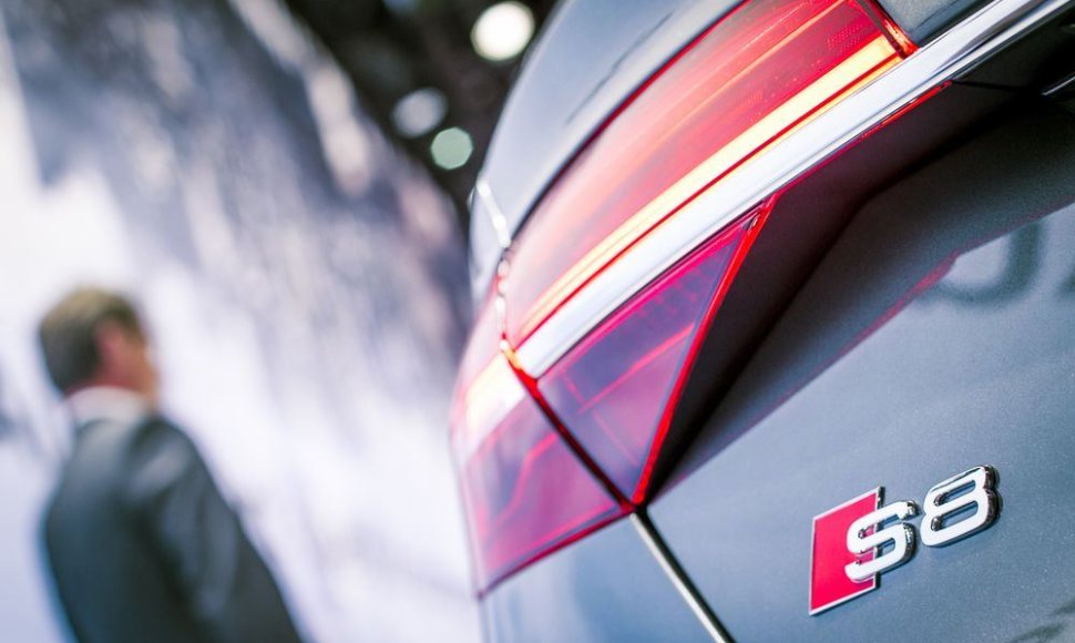 „Audi S8“ 