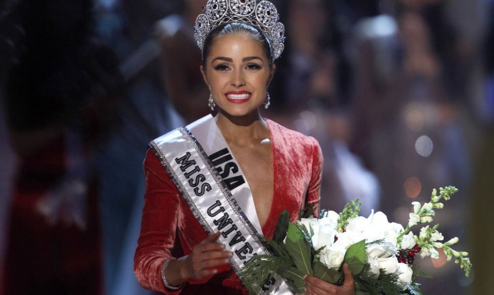 Olivia Culpo „Mis Visatos“ karūna pasipuošė 2012-ųjų pabaigoje