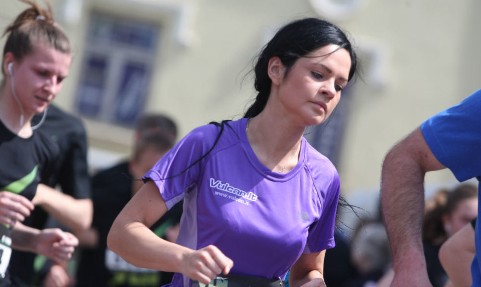 Vilniaus Senamiesčio gatvėse – minia bėgikų