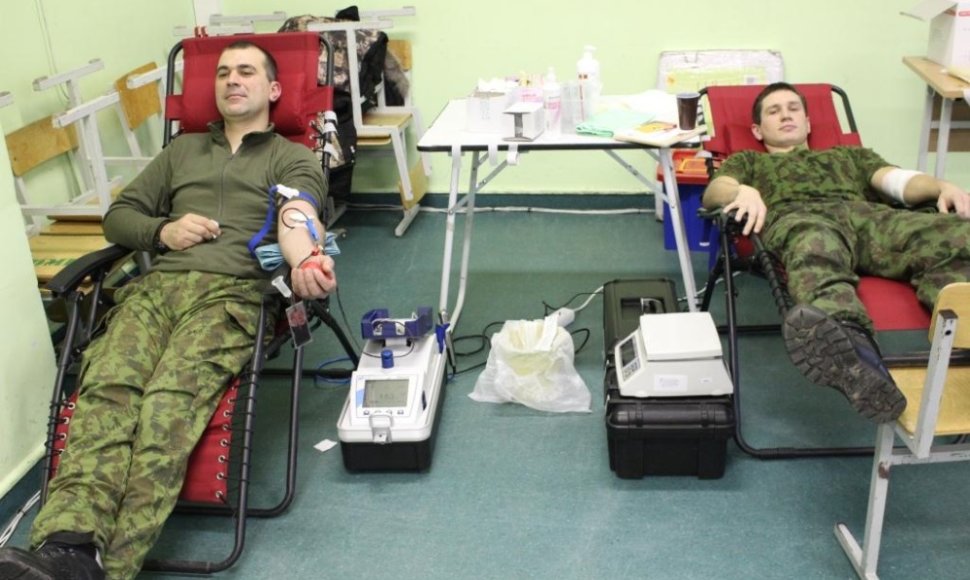 Dragūnų batalione surengta kraujo donorystės akcija