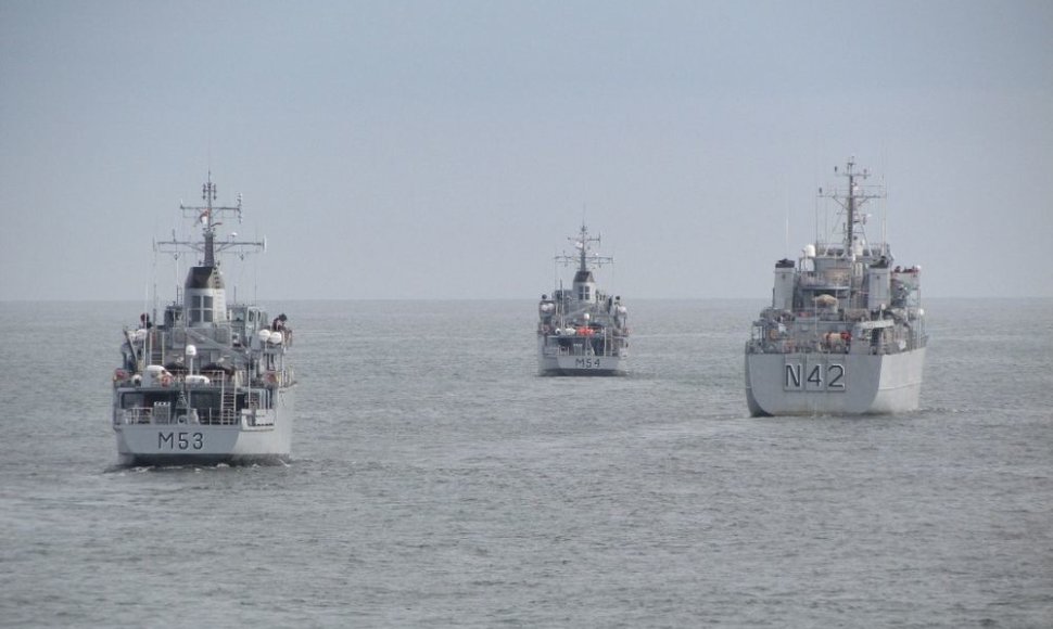 Lietuvos karinių jūrų pajėgų laivai dalyvauja tarptautinėse išminavimo pratybose