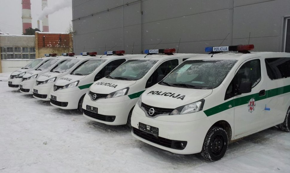 Policijai skirti „Nissan NV200“