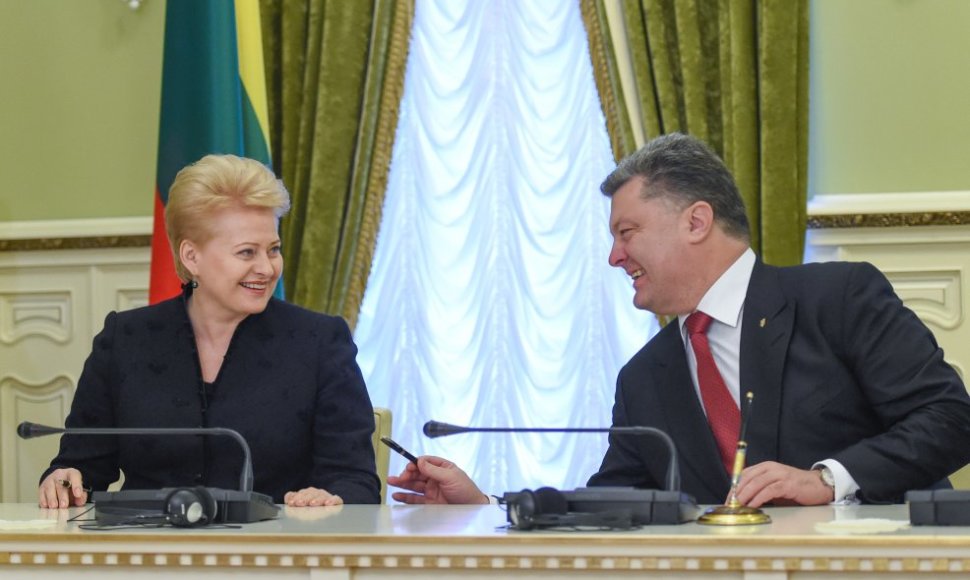 Lietuvos Respublikos Prezidentė Dalia Grybauskaitė su Ukrainos Prezidentu Petro Porošenka Kijeve.