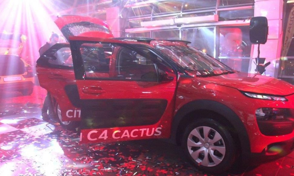 „Citroën C4 Cactus“ jau Lietuvoje! Kas pirmas sės prie jo vairo?