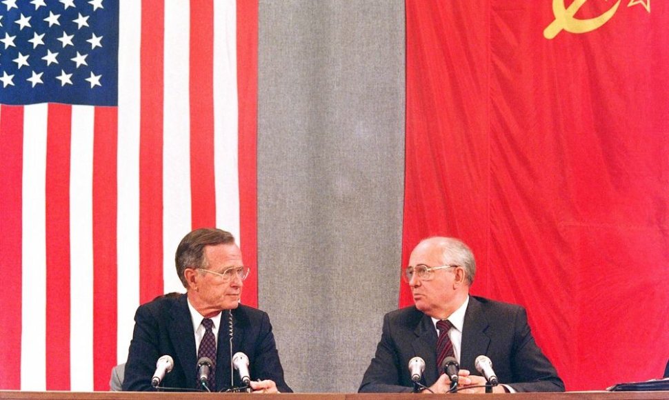 George'as Bushas vyresnysis ir Michailas Gorbačiovas (1991 m. liepos 31 d.)