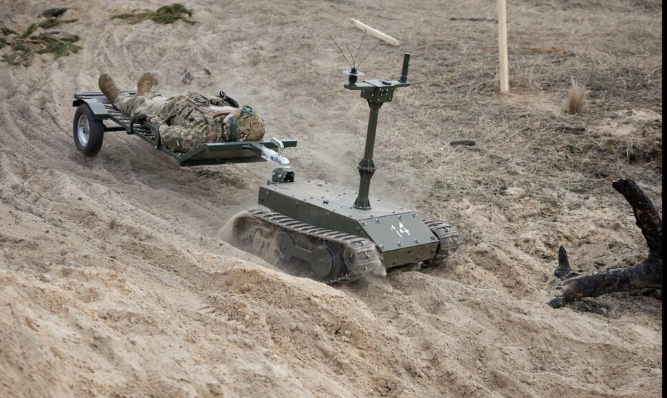 Karui Ukrainoje skirti robotai