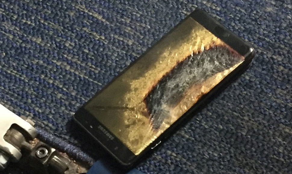 Vienas iš daugelio sudegusių „Samsung Galaxy Note 7“