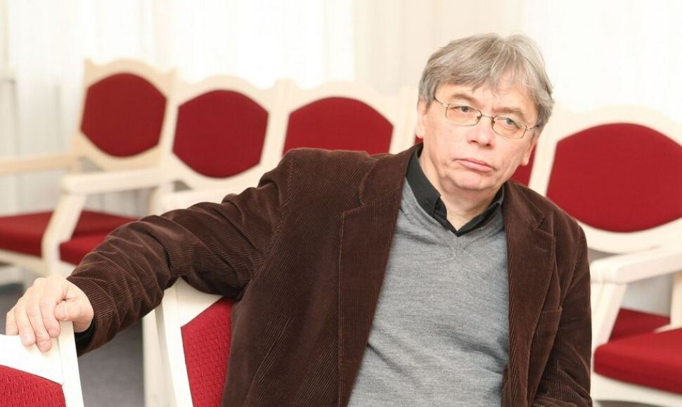 Romualdas Vik&scaron;raitis