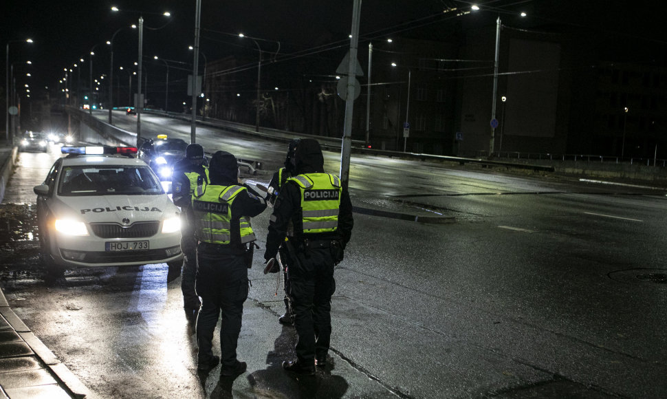 Spalio 22-osios naktinis policijos reidas