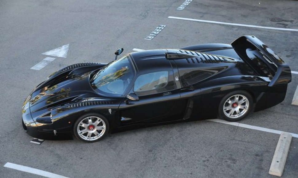 Vienintelis pasaulyje juodas „Maserati MC12“