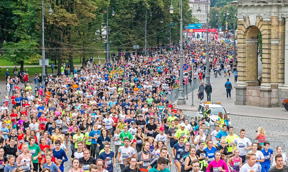 „Corny moksleivių ir studentų bėgimas“ Vilniaus maratone