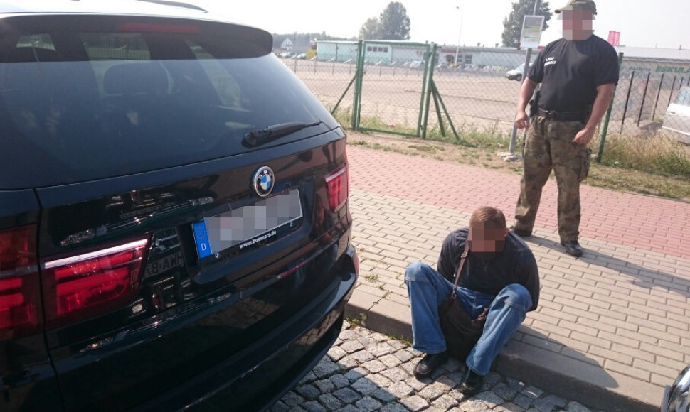 Lenkijoje sulaikytas vogtą BMW X5 vairavęs lietuvis
