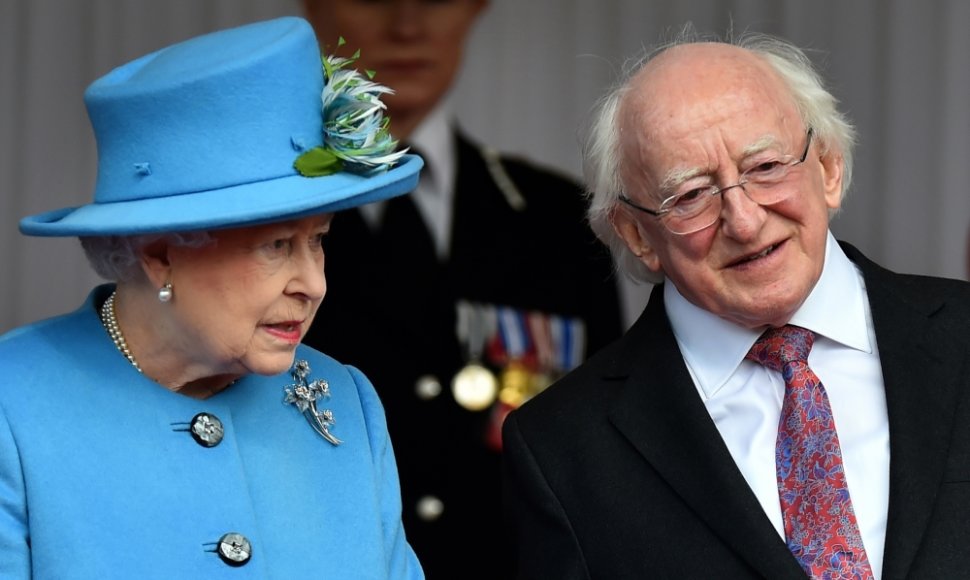 Didžiosios Britanijos karalienė Elizabeth II ir Airijos prezidentas Michaelas D.Higginsas