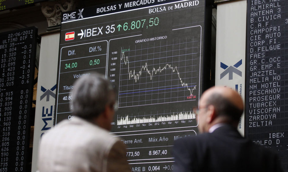 Ispanijos finansų sistema nesugeba pati įveikti krizės.