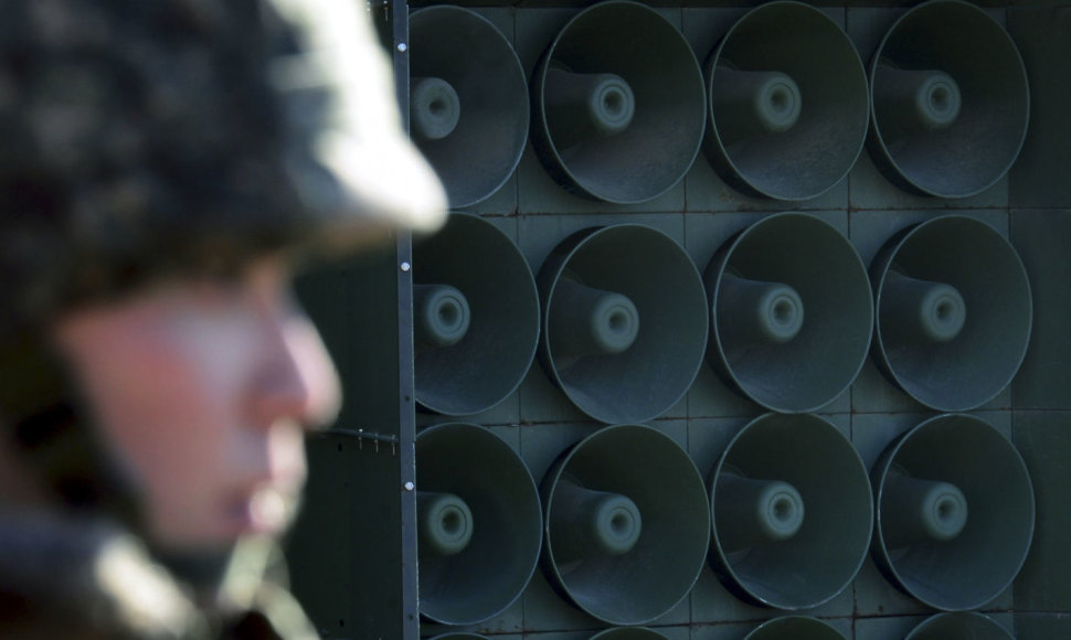 Pietų Korėja šiuos garsiakalbius naudoja tik kaip psichologinio poveikio ginklą