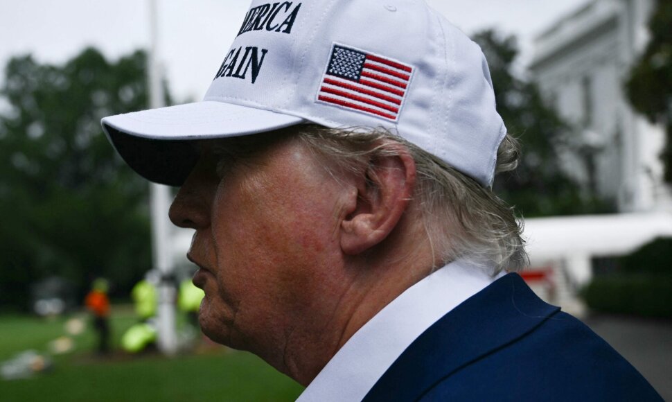 Donaldas Trumpas / BRENDAN SMIALOWSKI / AFP