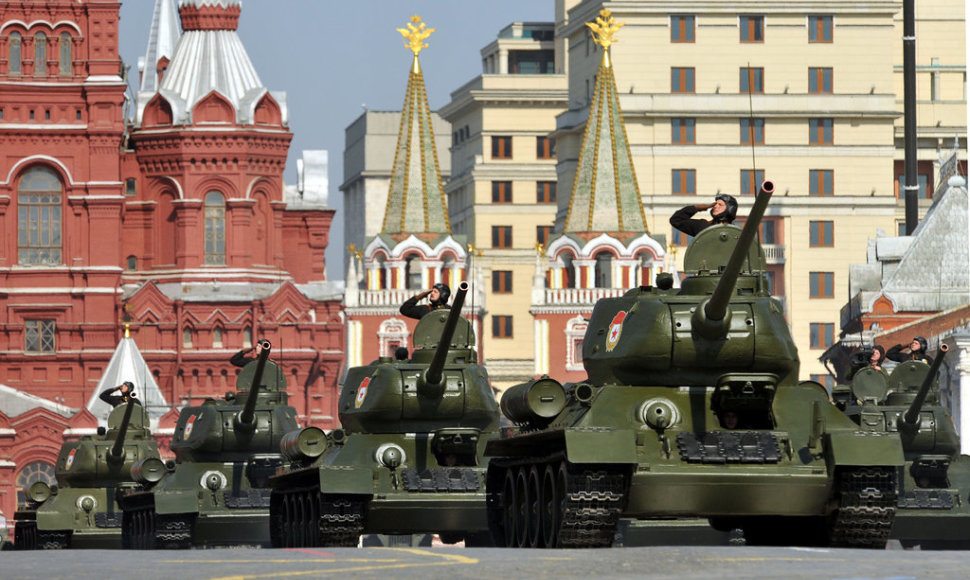 Russian T-34 tanks drive through Red Square during the Victory Day parade in Moscow on May 9, 2010. Troops from four NATO states marched through Red Square for the first time Sunday as Russia marked victory in World War II with its biggest military parade since the collapse of the Soviet Union. AFP 