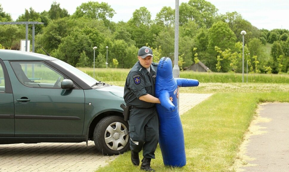 Geriausi viešosios policijos pareigūnai 2014 m.