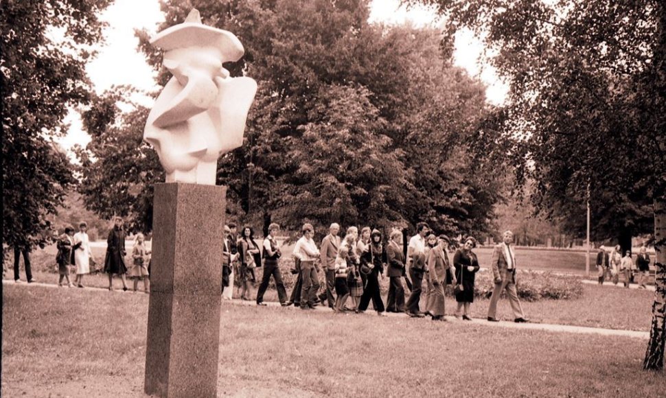 40 metų švenčiančio Skulptūrų parko nuotrauka iš archyvų. 