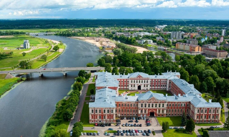 Jelgavos rūmai Latvijoje 