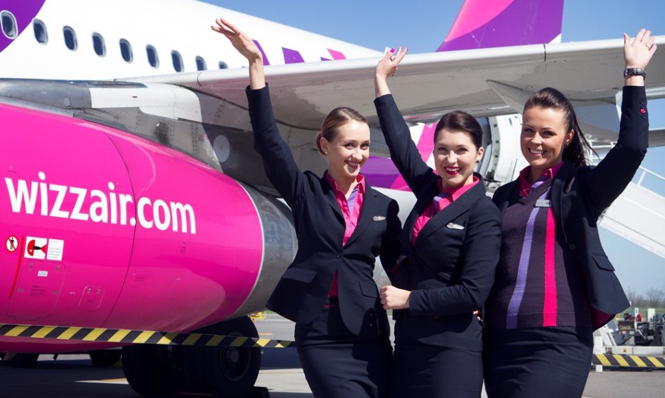 „Wizz Air“ skrydžių palydovės 