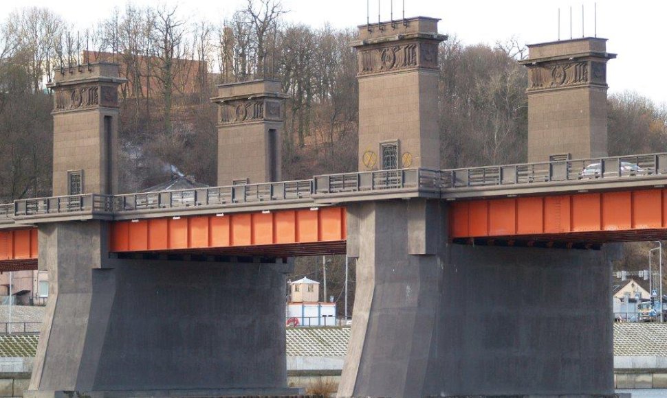 Kauno meras A. Kupčinskas: „Sovietinė simbolika nuo Vytauto Didžiojo tilto bus išrauta su šaknimis“