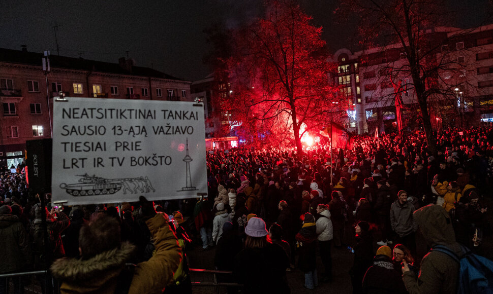 Ketvirtadienio protestas &bdquo;&Scaron;alin rankas nuo laisvo žodžio!&ldquo;