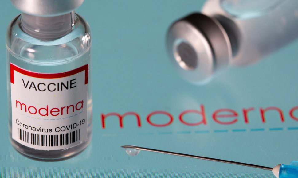 Jungtinė Karalystė pradėjo skiepijimą nuo COVID-19 „Moderna“ vakcina