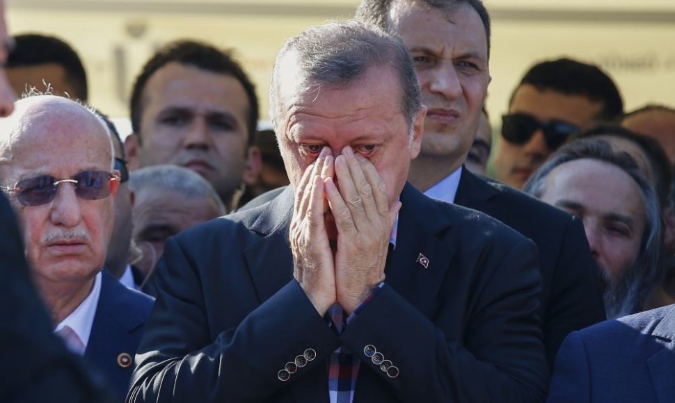 Recepas Tayyipas Erdoganas per perversmo aukų laidotuves