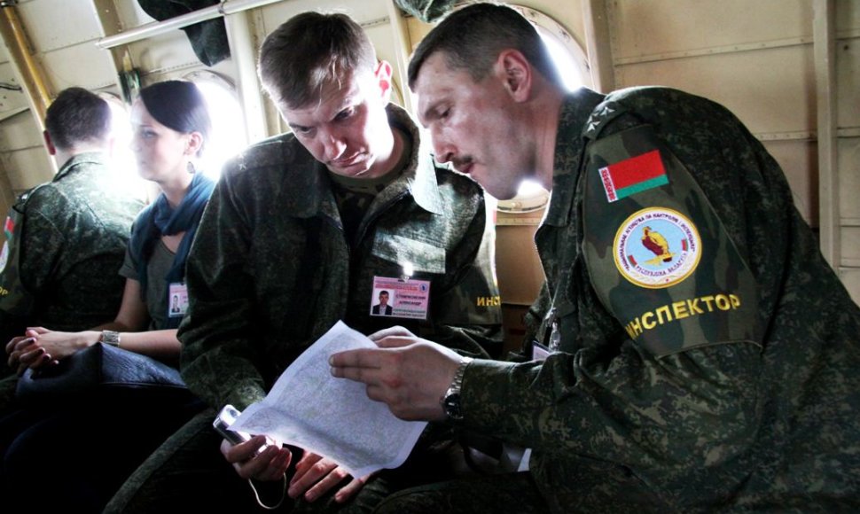Baltarusijos ginkluotės kontrolės inspektoriai