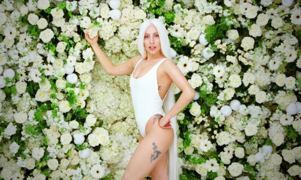 Lady Gaga dainos „G.U.Y.“ vaizdo klipe