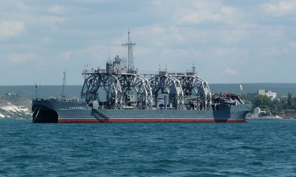 Rusijos laivas „Komuna“