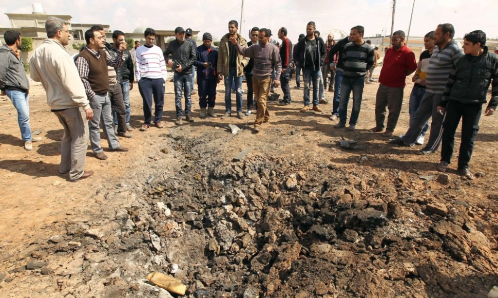 Libijos Bengazio mieste sprogus užminuotam automobiliui žuvo 5 žmonės