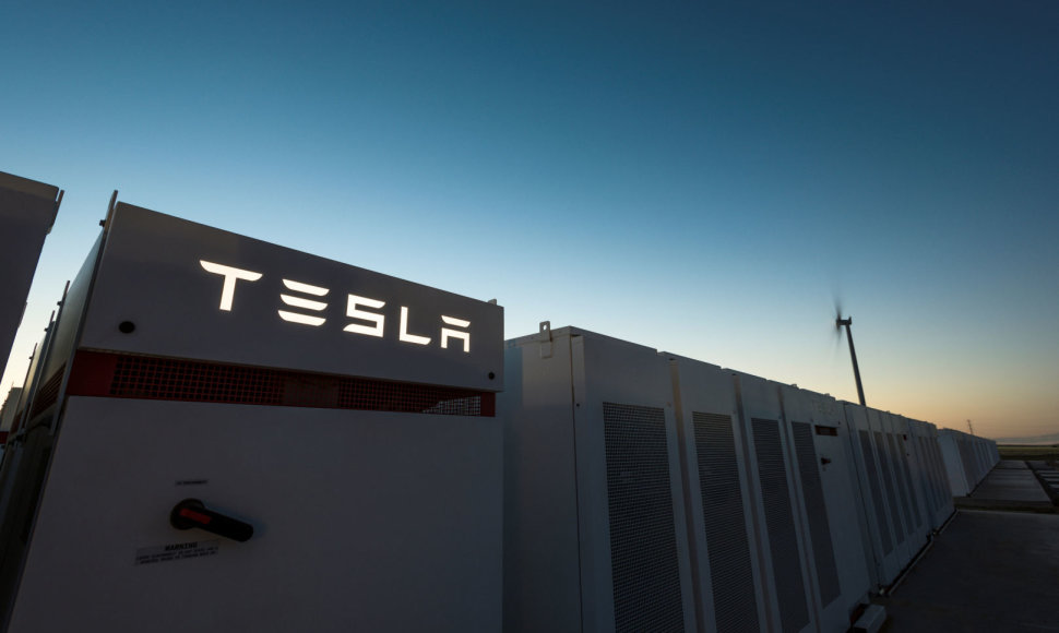 Didžiausia Elono Musko baterija Australijoje