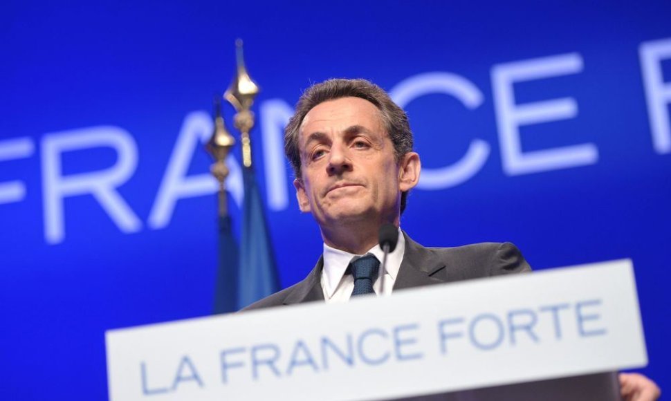 Nicolas Sarkozy ir jo šalininkams teko pripažinti pralaimjėimą