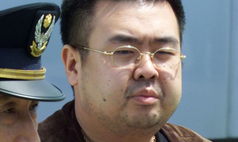 Kim Jong-Namas – Kim Jong Uno vyresnis brolis iš ankstesnės Kim Jong Ilo santuokos, kuris buvo nužudytas Malaizijoje