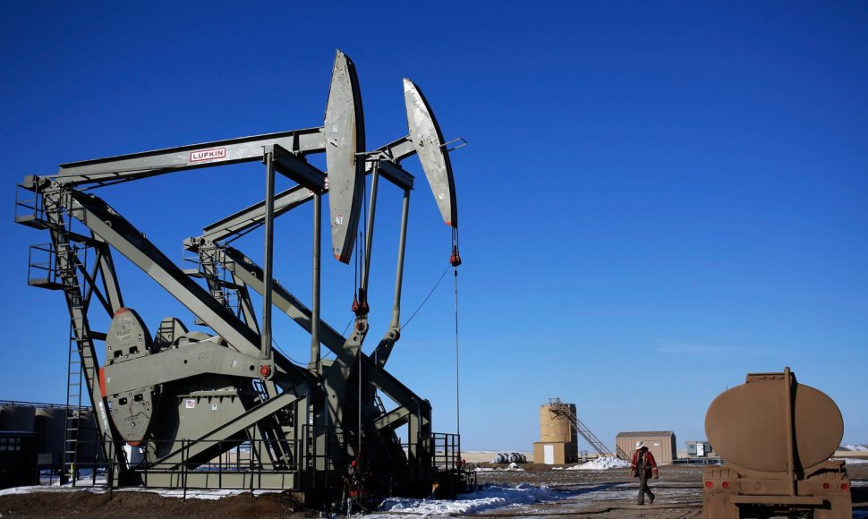 Naftos gavybos vieta Šiaurės Dakotoje 