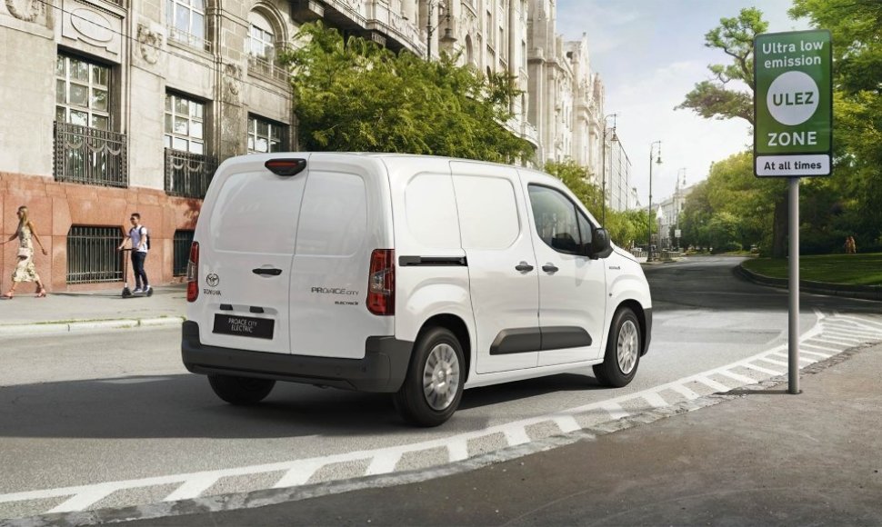 „Toyota Proace City“