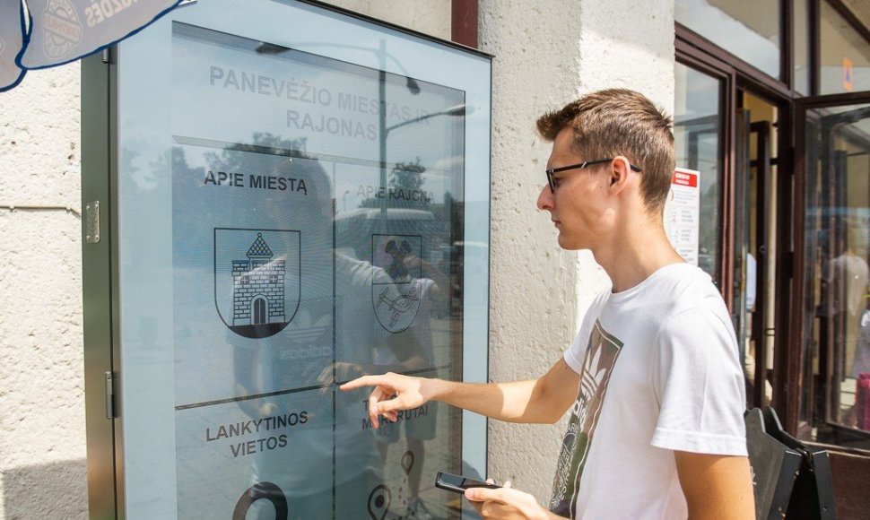 Panevėžys pasitinka turistus interaktyviai: įrengė naujovę Autobusų stotyje