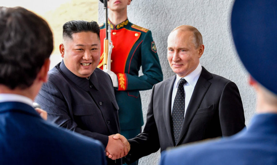 Kim Jong Unas ir Vladimiras Putinas